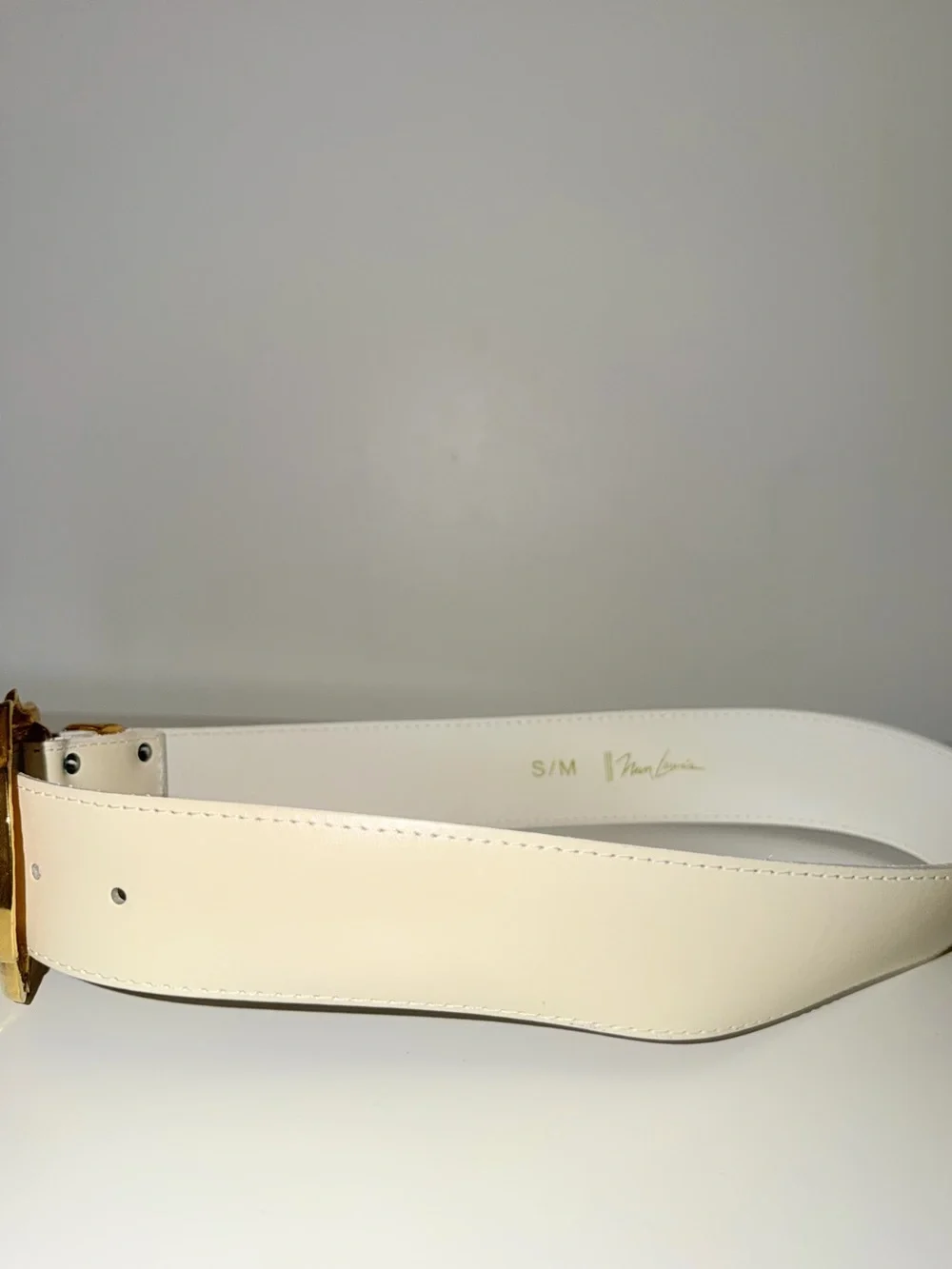 Vintage Nam Lewis White Belt With Gold-Tone Buckle, Sz S/M